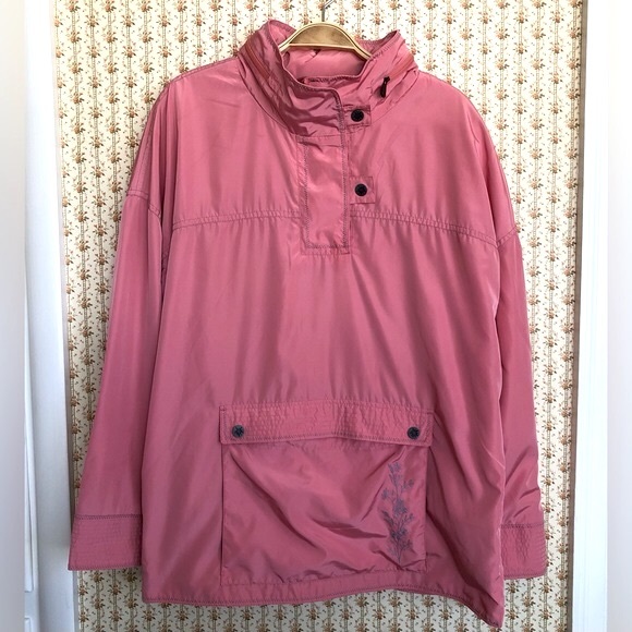 Alp-n-Rock Wildblume Anorak Hooded Pullover in Strawberry Ice Pink | 2 - Picture 2 of 15